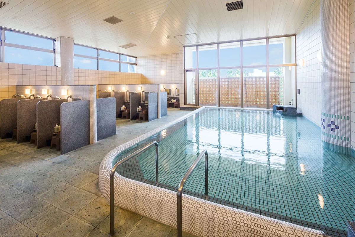 大浴場 にぃふぁい湯