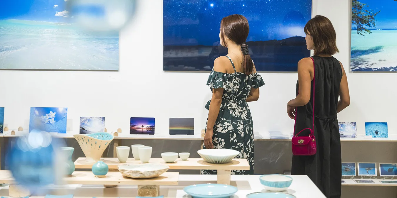 ショップ&ギャラリー