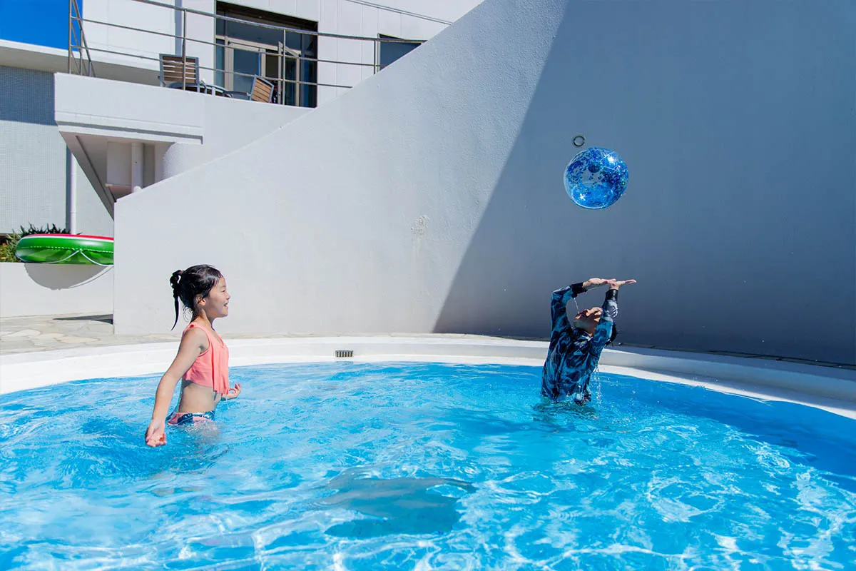 ガーデンプール