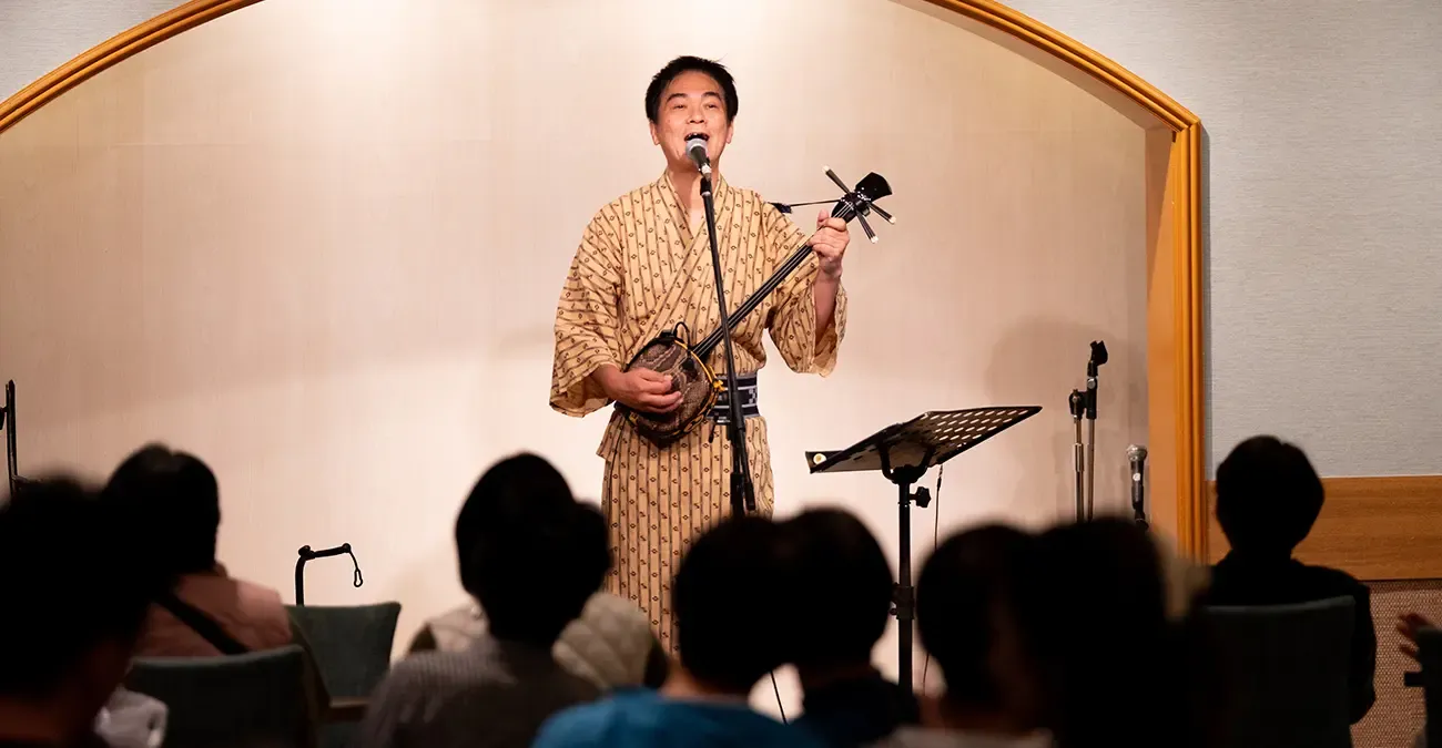 島唄（Shimauta）三線ライブのご案内｜アートホテル石垣島【公式HP】