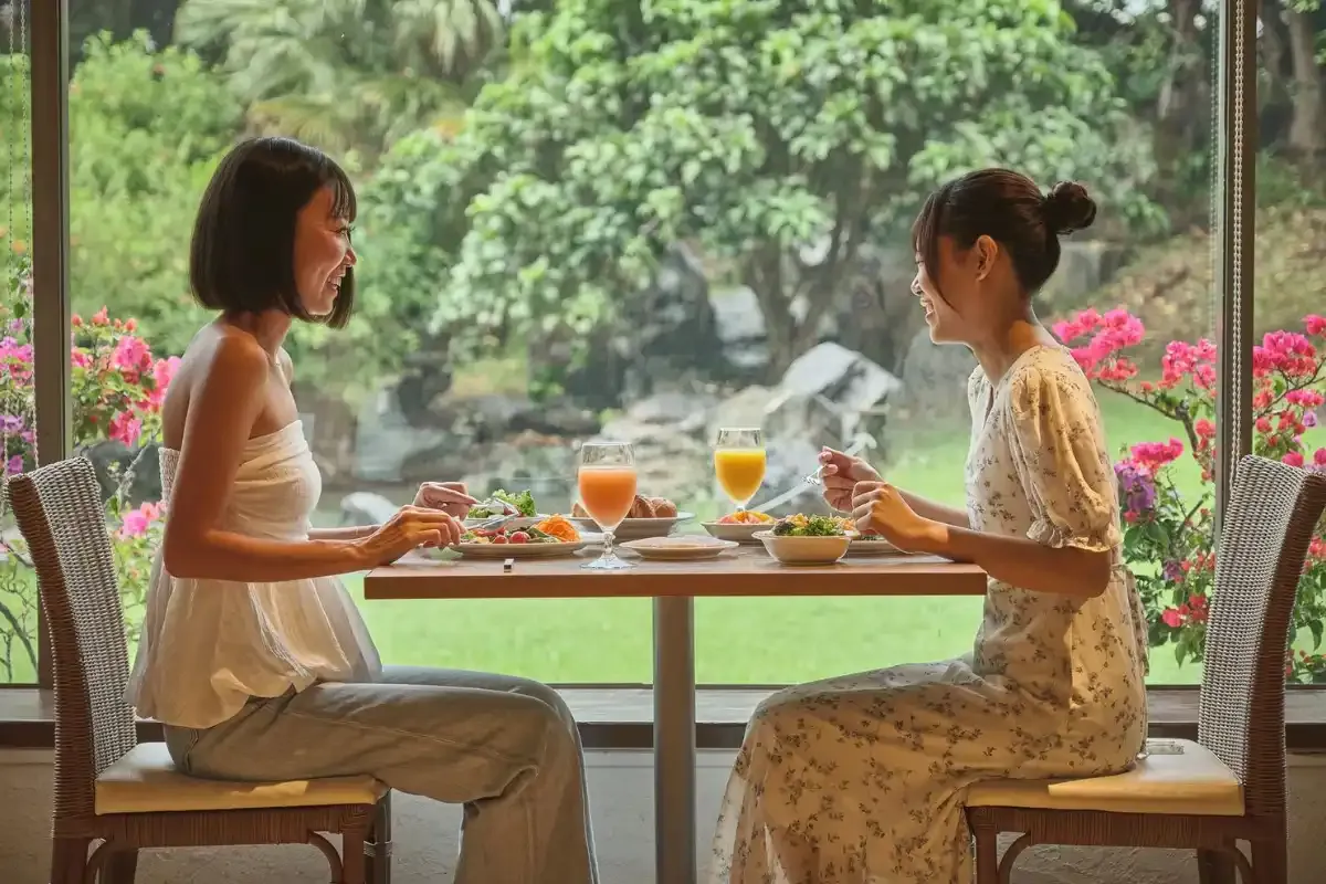 レストラン&バーご優待特典