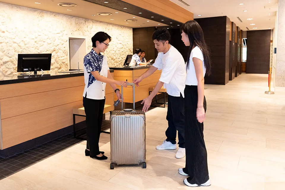 荷物のお預かり（フロント）