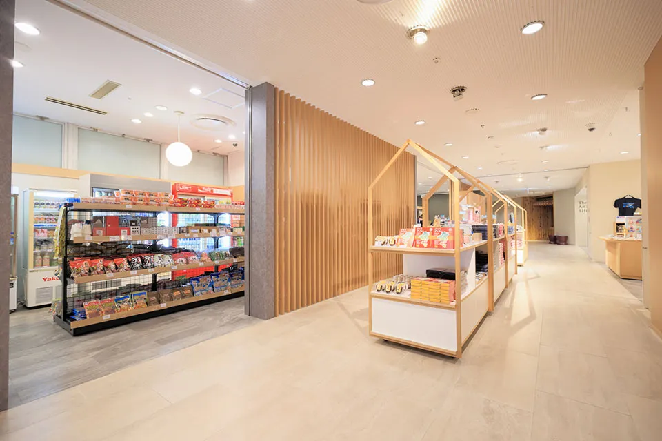 ショップ＆ギャラリー