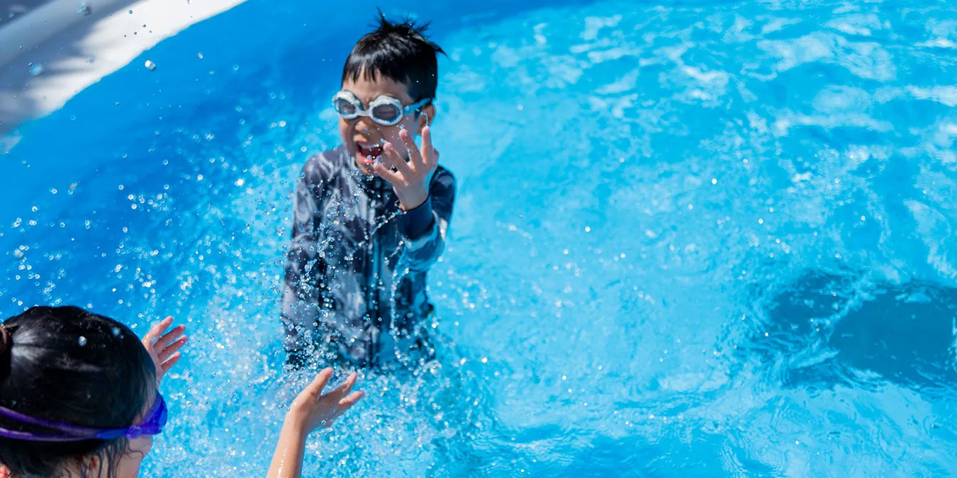 ガーデンプール