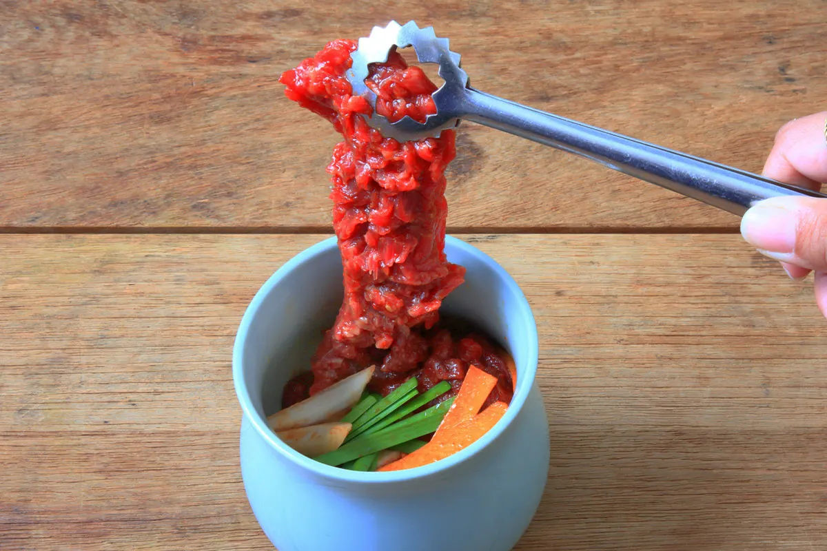 石垣島産和牛 秘伝ニラだれ壺カルビ