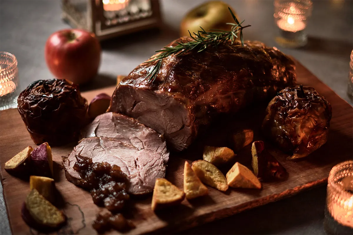 豚ロースとりんごのロースト さつまいものグリル（土・日・祝限定）