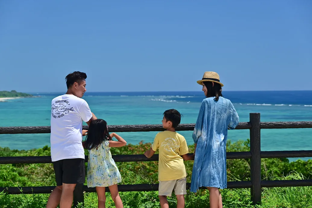 家族の絆を深める思い出の旅