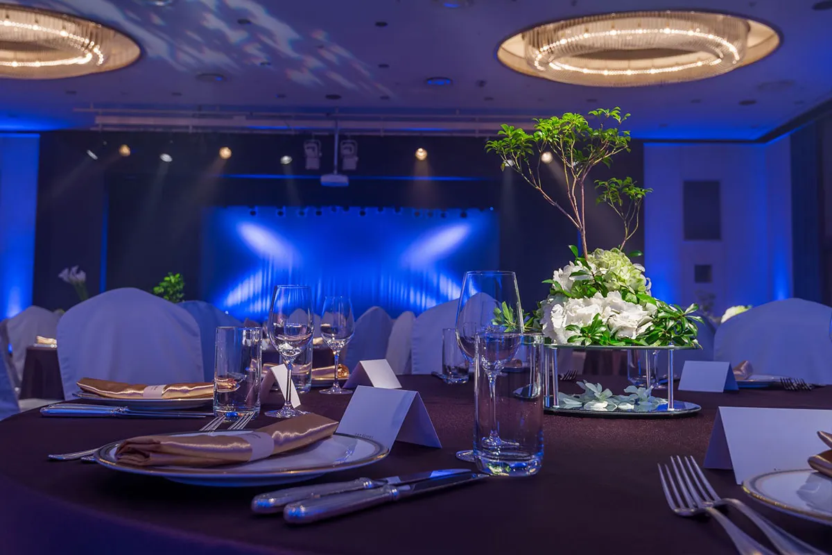 バンケットルーム 八重山の間